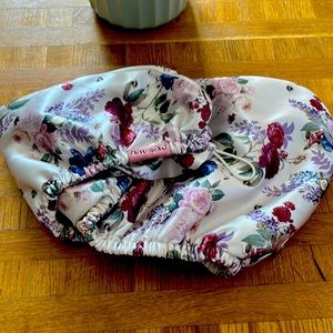 Kitsch satin shower/sleep cap, exclusive Bridgerton design!